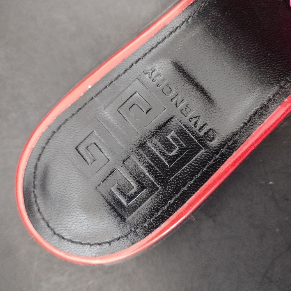 -GIVENCHY- 4G LOGO PATENT LEATHER FLAT MULES SIZE :7.5 (38 ) - Picture 8 of 11